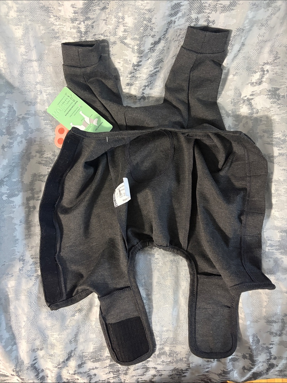 Kuoser Dog Recovery Suit – Charcoal Gray – Small – Tags Attached - Picture 4 of 5